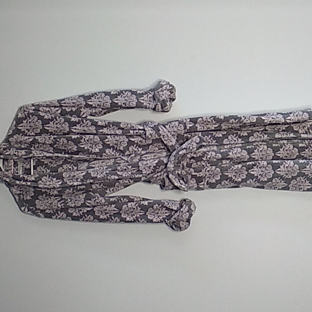 Ellen Tracy Plush Robe Medium